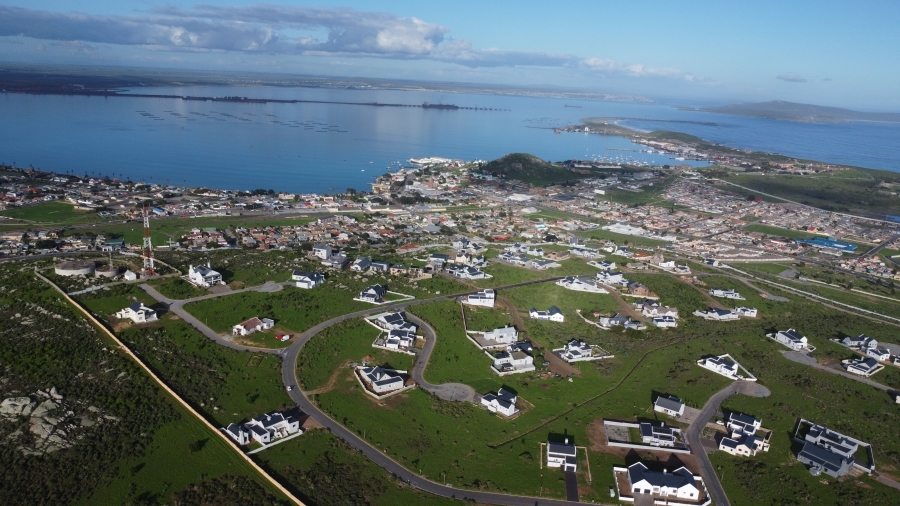 3 Bedroom Property for Sale in Hoogland Western Cape